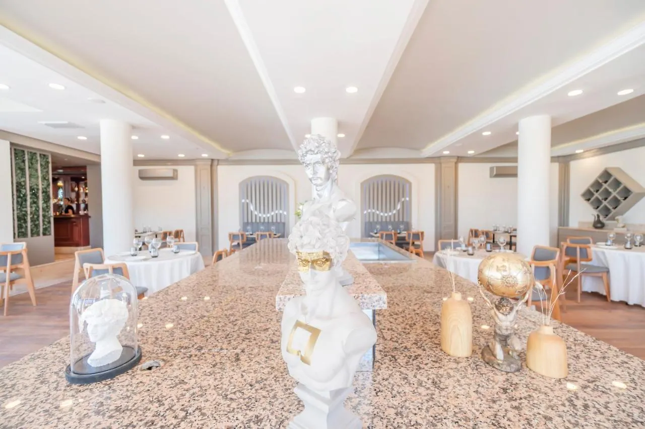 Elementa Boutique Hotel - Adults Only يالِكافاك