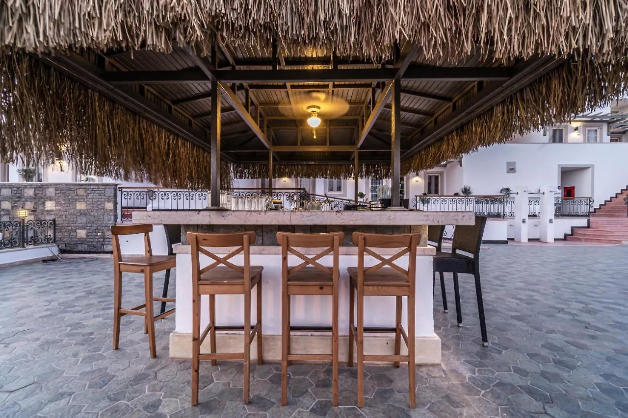 Elementa Boutique Hotel - Adults Only يالِكافاك