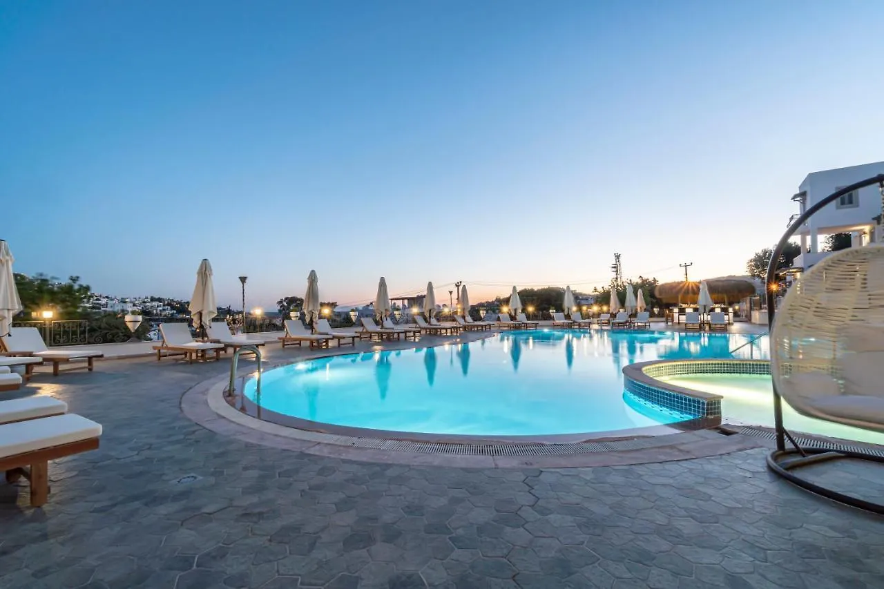 Elementa Boutique Hotel - Adults Only يالِكافاك