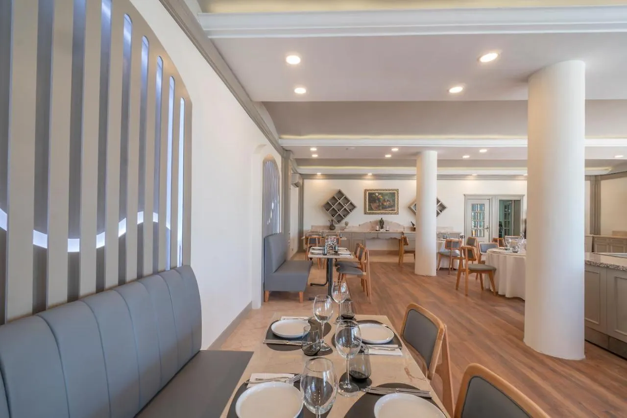 Elementa Boutique Hotel - Adults Only يالِكافاك