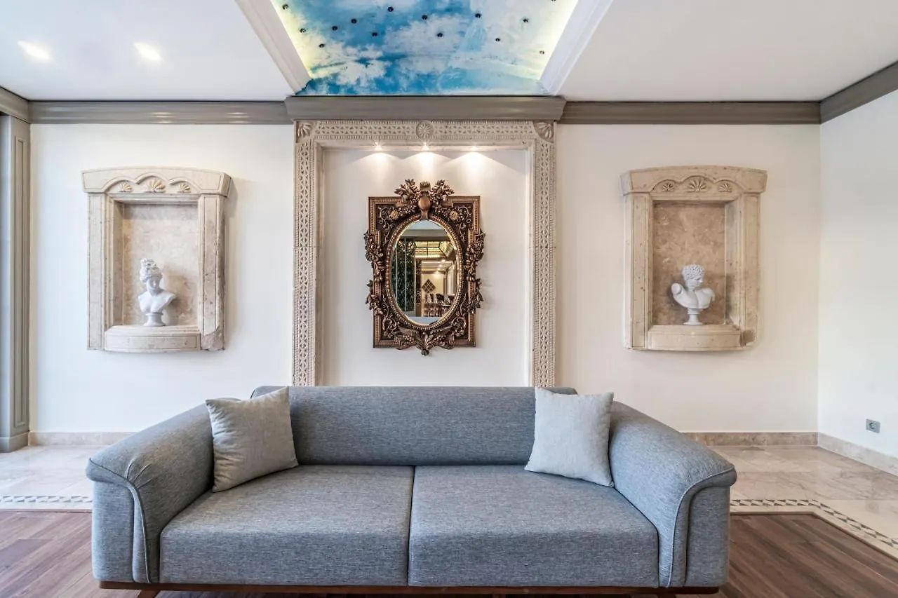 Elementa Boutique Hotel - Adults Only يالِكافاك